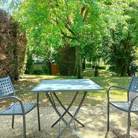 Chateau De Collonges Saint-Donat-sur-lʼHerbasse エクステリア 写真